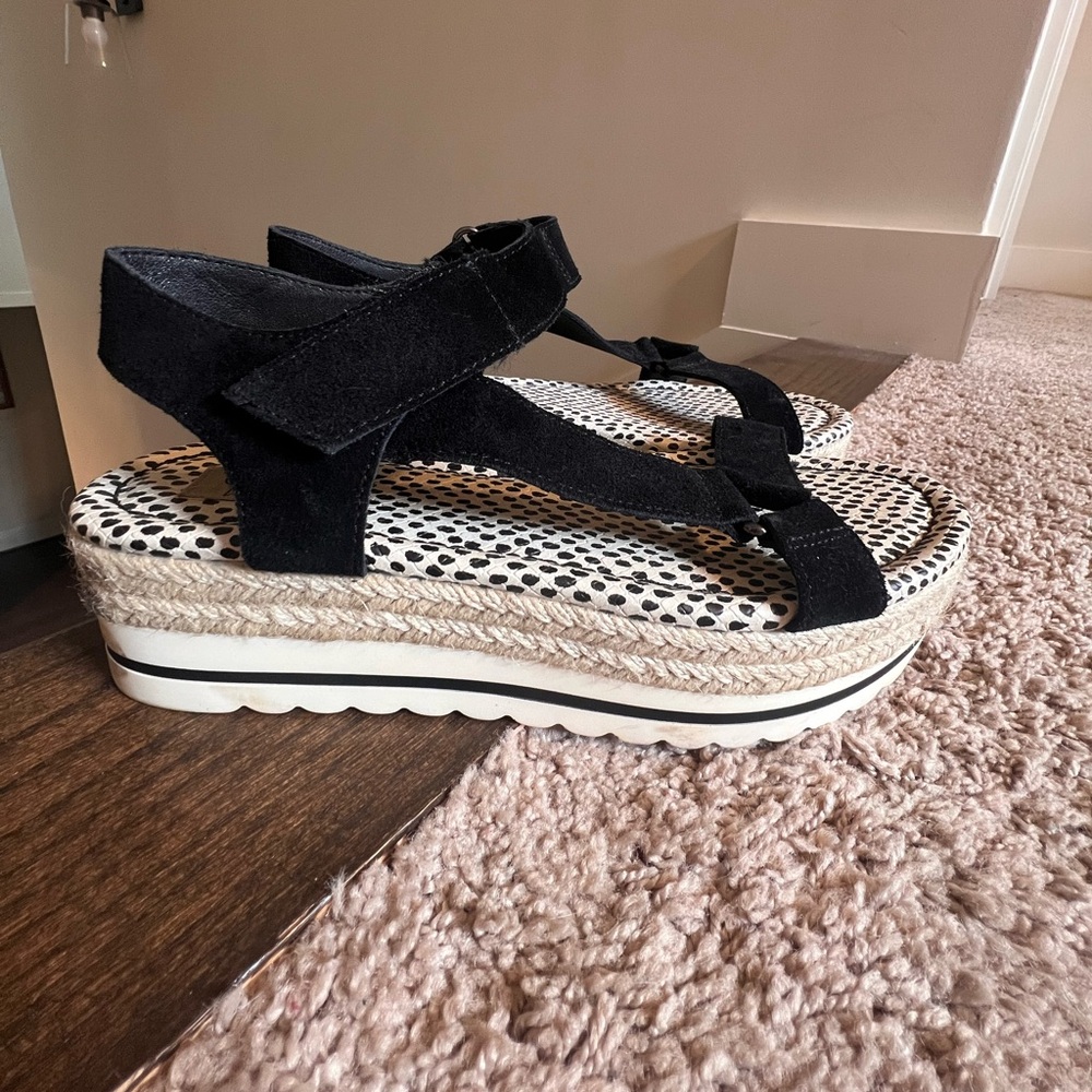 Crown Vintage Platform Sandals